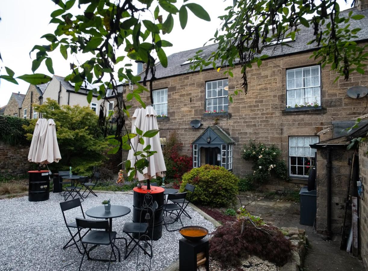 Laburnum At Bistro En Glaze Wylam